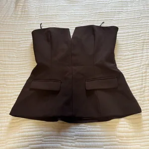 Zara - STRAPLESS TOP thumbnail 7