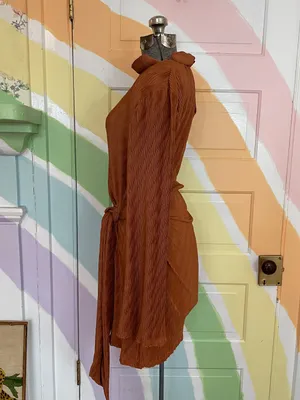 NWT Gilli Rust Plisse Ribbed Long Sleeve Front Knot Mini Dress Sz L 💚🎀 thumbnail 5