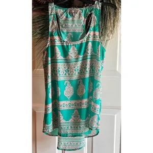 Umgee High low Tank Top/shirt Size Medium thumbnail 13