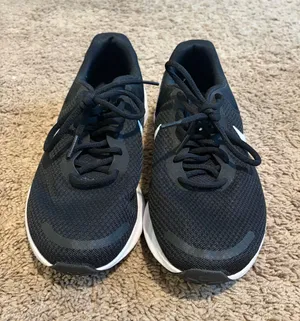 Nike Black Shoes Women’s thumbnail 1