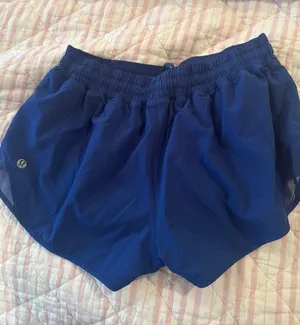 Lululemon Hotty Hot Shorts 2.5" thumbnail 1
