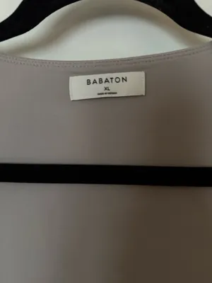 Babaton Square-neck cap-sleeve bodysuit. thumbnail 4