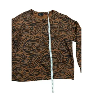 Monrow Zebra Full Sleeve Sweatshirt in Caramel sz Large‎ thumbnail 6
