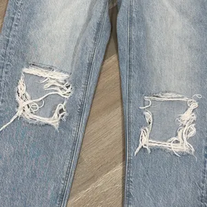American Eagle Mom Jeans Women 6 Blue High Rise Straight Leg‎ Distressed Knee thumbnail 5