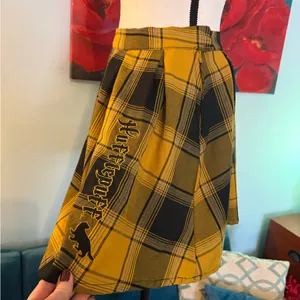 Wizarding World of Harry Potter Hufflepuff Plaid Skirt Yellow Size S Pleated thumbnail 2