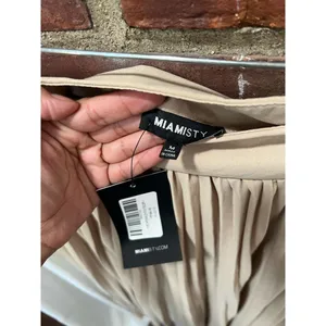 NWT Miamisty Beige Pleated Midi Maxi Skirt High Waist Preppy Fall Size M thumbnail 3