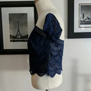 {Victoria's Secret} Navy Lace Top Size Large thumbnail 4