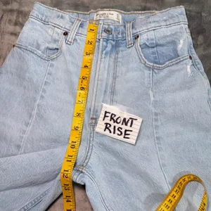 Abercrombie & Fitch Jeans Women 27/4R Lt Wash Curve Love 90s Straight Split‎ Hem thumbnail 9