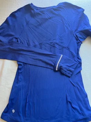 Lululemon Long Sleeve thumbnail 6
