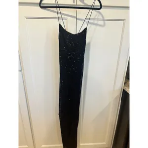 Just Quella Dressy cocktail Black Sequin Maxi Dress Halter Criss Cross Back High Slit New S thumbnail 2