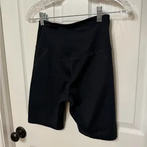 GIRLFRIEND COLLECTIVE high rise black bike shorts size small‎ thumbnail 5