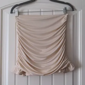 Oh Polly Frill Seeker Ivory Cream Ruffle mini Skirt thumbnail 2