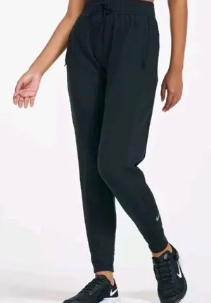 Nike Dri Fit Essentials Pant Warm Up Jogger Women's Small Bv3331-010 Black Soft thumbnail 1