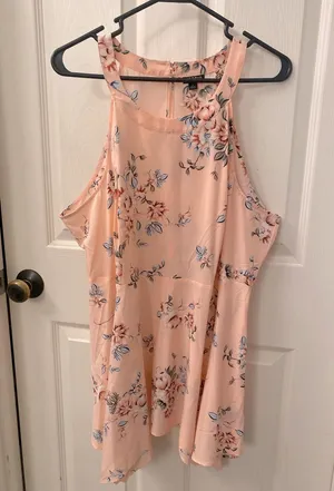 Torrid blouse size 2 thumbnail 1