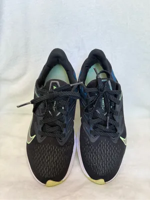 Nike Air Zoom Winflo 7 Black Vapor Green Running Shoes Women’s 6 thumbnail 3