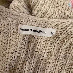 Moon & Madison Cardigan Size M Beige Open Knit V-Neck Button Down Sweater thumbnail 5