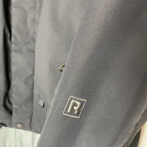 Patagonia black hooded fleece lined jacket size Small thumbnail 4