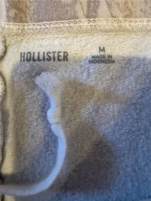 Hollister Gray White Camo Fleece Mini Shorts Size Medium thumbnail 3