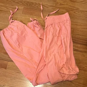 Aerie Peach Smocked Pants thumbnail 1