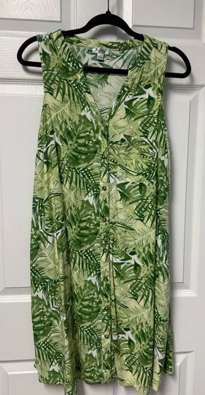Justify Green Tropical Print Sleeveless Button-Front Dress thumbnail 1