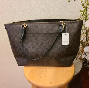 BNWT Coach Signature Ava Tote Brown 🎀 thumbnail 8