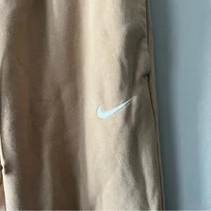 Nike Tan Phoenix Fleece Joggers Size Small thumbnail 2