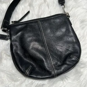 COACH Black Leather SOHO‎ Swing Pack Purse Crossbody Bag B94 thumbnail 6