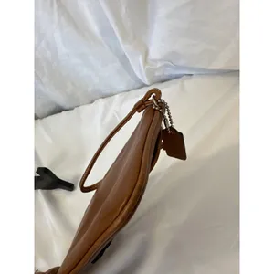 Coach Vintage Soho Leather Buckle Slim Envelope WalleWristlet Hand Bag EUC thumbnail 4