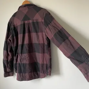 Carhartt Fleece Lined Flannel Button Up Black Maroon Long Sleeve Women's Large thumbnail 4