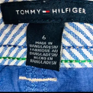 Tommy Hilfiger Vintage Y2K Cuffed Shorts size 6 thumbnail 10