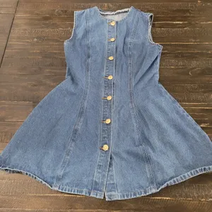SHEIN Blue Denim Mini Dress Sleeveless Gold Button Womens Medium 6 thumbnail 1