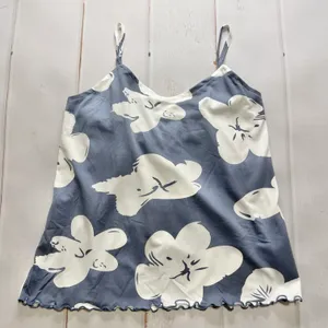 NWT - Shein - Women’s Blue Floral Pajama Set - Size Medium thumbnail 3