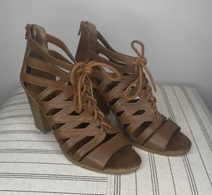 Forever 21-Brown Lace Up Heels thumbnail 1