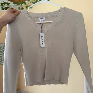 Garage Cropped Sweater thumbnail 4