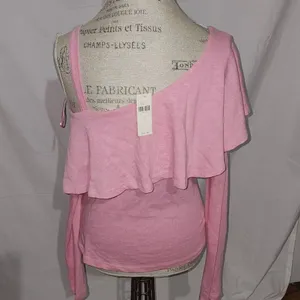 NWT Anthropologie Womens‎ Postmark Pink Ruffle Cold Shoulder Sweater Small New thumbnail 2