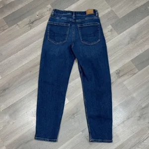 American Eagle Mom Jeans Women 2 Short Blue Tapered Leg High Rise Stretch Y2K‎ thumbnail 9