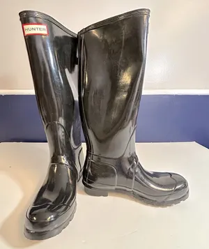 Hunter Women’s Original Tall Gloss Rain Boots in‎ Black Size 7 thumbnail 1