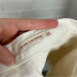 Levi’s Cream 70s High Slim Straight Cutoff Denim Shorts Size 27 thumbnail 3