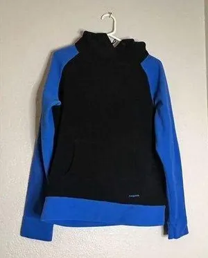 Patagonia Hoodie Sweater Womens Blue Fuzzy Fleece Pullover Outdoors Hoodie L thumbnail 1
