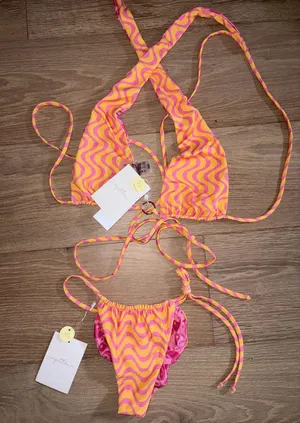 brand new capitanna urban outfitter reversible bikini xs with tags thumbnail 5