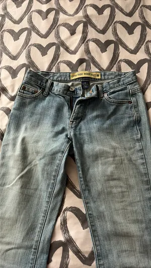 Old Navy Low-Rise Bootcut Jeans Vintage thumbnail 4