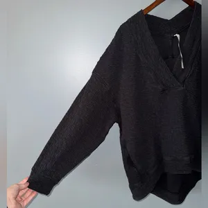 lululemon athletica Black Sweatshirt thumbnail 7