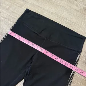 •FABLETICS• BLACK LEGGINGS thumbnail 6