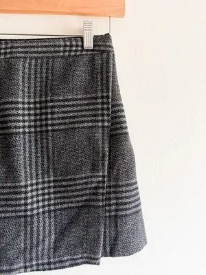 Abercrombie & Fitch Wool Plaid Wrap Mini Skirt Size XS thumbnail 2