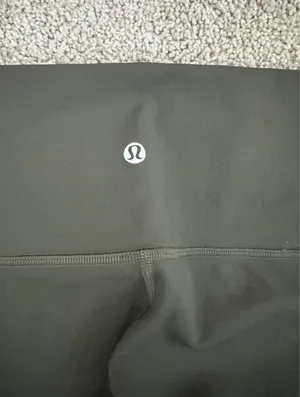 Lululemon Wunder Under thumbnail 2