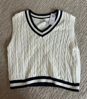 Sweater Vest thumbnail 1
