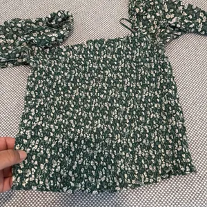 Reformation floral green ditsy print cropped smocked Pinto top size S thumbnail 12