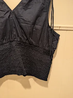Old Navy V-neck Tank Top thumbnail 10