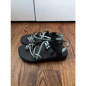 Chacos Sport Hiking Blue/Brown Sandals Strappy Toe Loop Shoe VIBRAM Sole Womens 8 thumbnail 3
