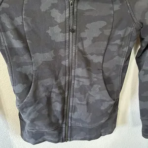 LULULEMON Size 6 Scuba Hoodie Light Cotton Fleece Incognito Camo Multi Gray thumbnail 3
